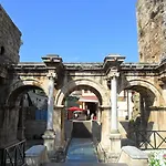 Ξενοδοχείο Ayhan