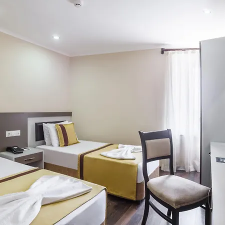 آيهان أنطاليا