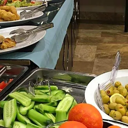 Ayhan Hotel 3*