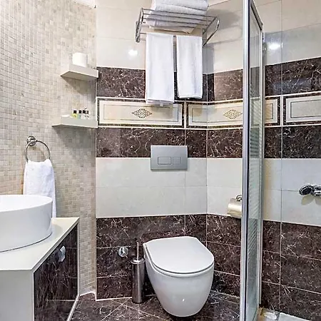 Hotel Ayhan 3*